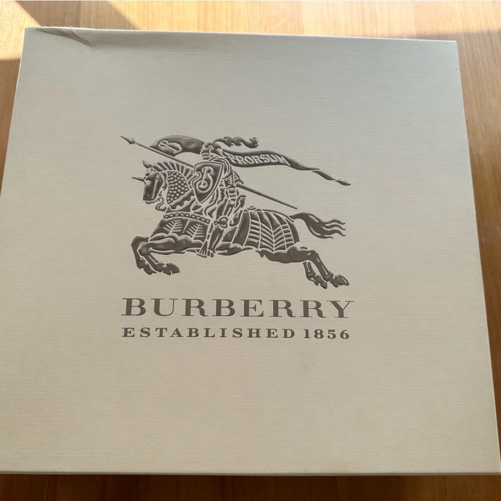 Burberry Rainboots with Box. Size EU 37 / UK4